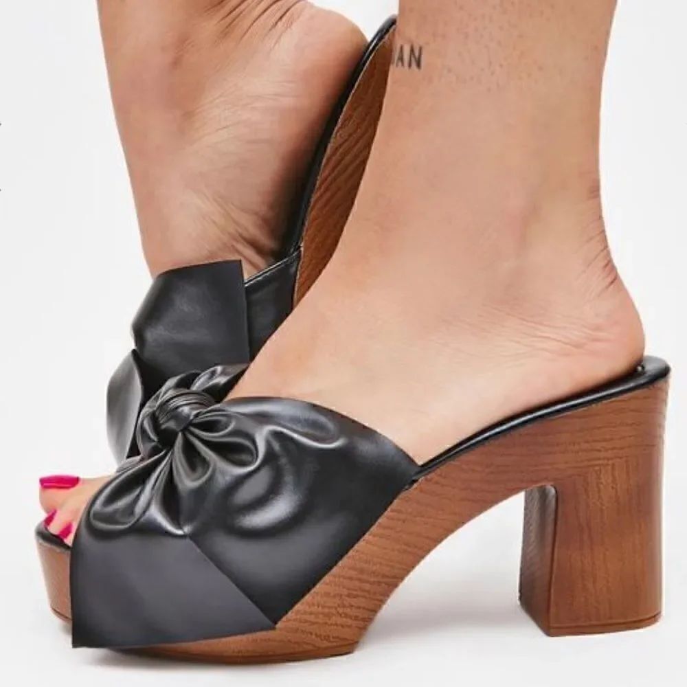 NIB Platform Bow Heels - Picture 8 of 12